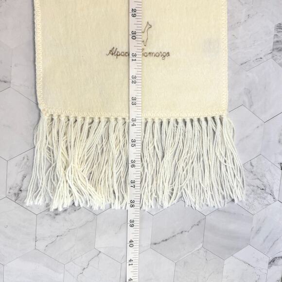 Alpaca Camargo Very Soft Ivory Tassel 76x9" Scarf Wrap Cozy Peruvian Wool EUC - Picture 5 of 7